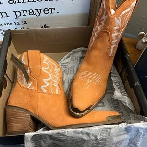 Dingo ladies ankle boots